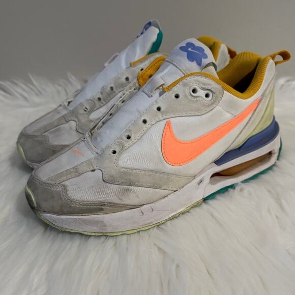 Women's Nike Air Max Dawn Sneakers in White/Orange- FAIR CONDITION, size 5 - Picture 3 of 9